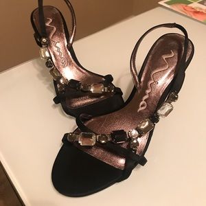 Nina crystal heels size 7